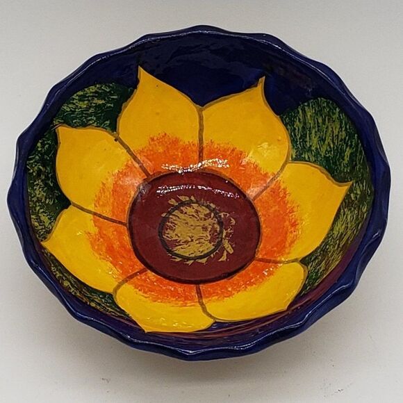 Mexican Talavera 4" Hand Painted Blue Yellow Sunflower 3 Footed Pottery Bowl - Picture 10 of 11